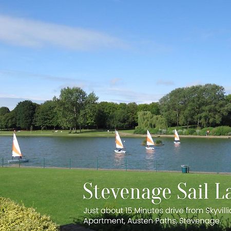Apartamento Skyvillion-Stevenage Amazing 3Bed House, Garden, Free Off Street Parking For 2 Cars, Wifi Exterior foto